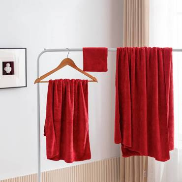 Active Ręcznik szybkoschnący z mikrofibry Spod Igły i Nitki czerwony