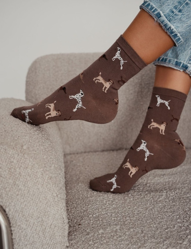 Skarpetki Damskie Bawełniane Milena 0200-199 cappuccino– Wzór w Pieski, Wysoki Komfort, Idealne Dopasowanie, Na Co Dzień