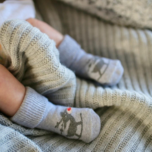 Art.156 Skarpety dziecięce Świąteczne Frotte Steven szary jasny melanż/renifer 002