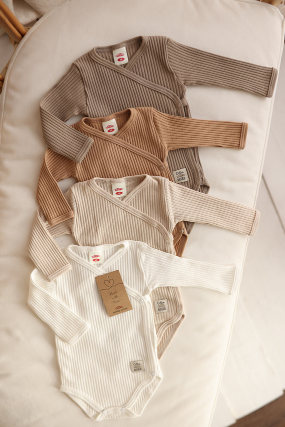 03234F "Natural Harmony" Body dzidziuś z długim rękawem Makoma fango 