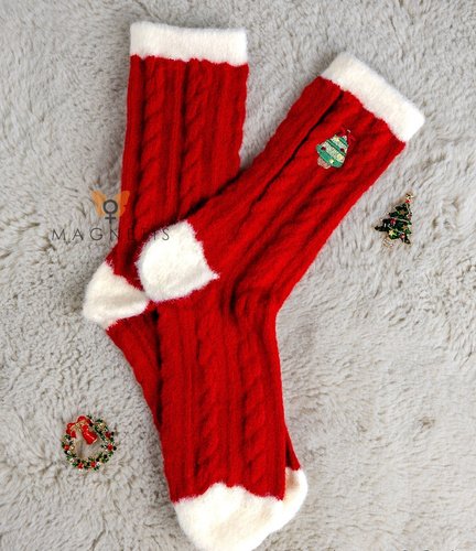 Skarpety damskie Magnetis YN5034 choinka– bawełniane, świąteczne z ozdobnym haftem