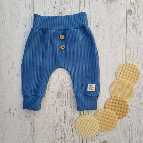 10249D "Natural Waffel" Spodnie niemowlęce dresowe Makoma denim