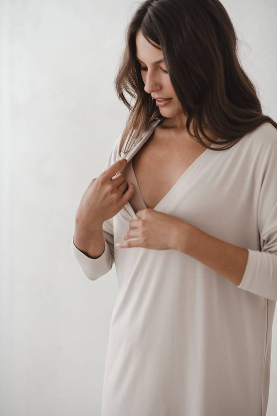 Moon bambusowa koszula nocna ciążowa i do karmienia długi rękaw Milk&Love jasny beż