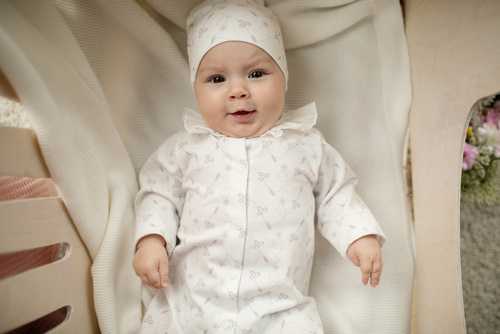 Charlotte Pajac niemowlęcy z kołnierzykiem Pinokio - ecru