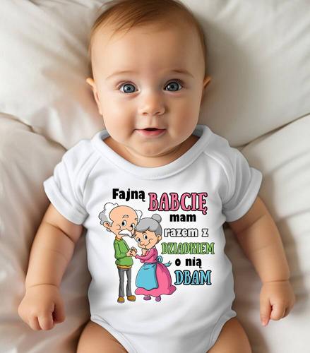 "Fajną babcię mam razem z dziadkiem o nią dbam" Body krótki rękaw Moocha biały