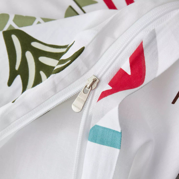 Skiing Pościel świąteczna bawełniana satynowa Spod Igły i Nitki biała czerowna zielona – elegancka i miękka