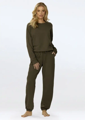 Dresowy komplet damski Wenezja Dkaren – bawełna, komfort, bluza + spodnie- khaki