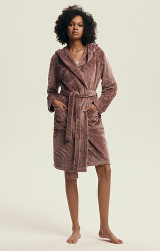 43602 Devyn  Szlafrok damski z kapturem Henderson mahogany – krótki, ciepły, welurowy