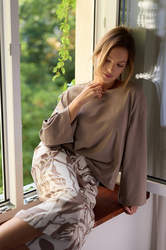 Piżama Damska Luna PS75 Mefemi by Nipplex mokka– Bawełniana Koszulka + Spodnie 7/8 z Wiskozy | Komfort Premium & Styl