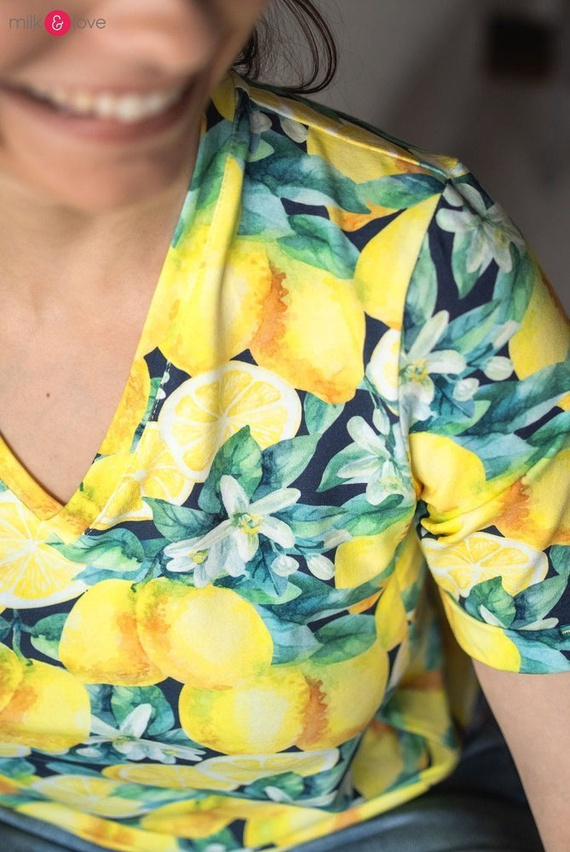 Bluzka do karmienia V-neck Boob Milk&Love w cytryny