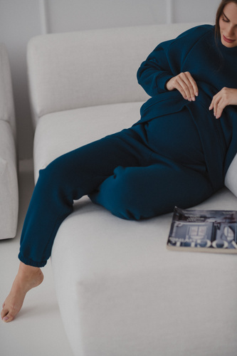 Motherhood Spodnie ciążowe Milk&Love navy– gruba dzianina, elastyczny pas, bawełna z poliestrem, Oeko-Tex