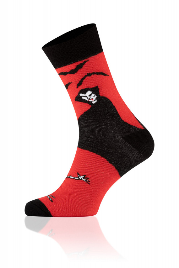 S146D Dracula Długie Skarpety Italian Fashion - czarny/czerwony/biały