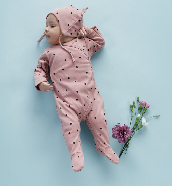 Tres Bien Pajac kopertowy Pinokio - róż groszki