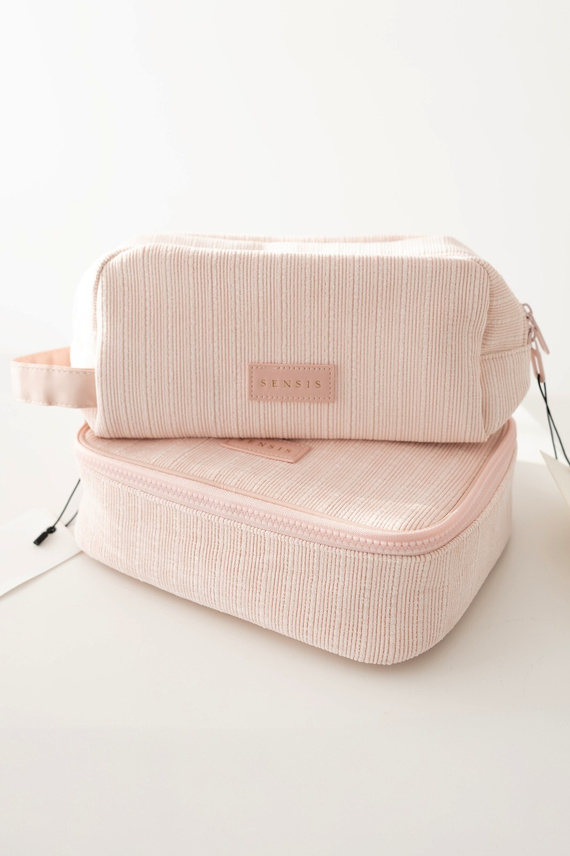 Kosmetyczka Small SENSIS – Różowa, Zamek, Struktura w Prążek, Z Logo, Z Przegródkami