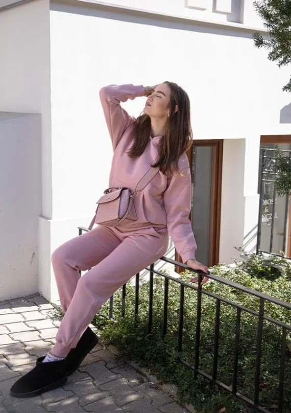 Randi Dresowy komplet damski Dkaren - pudrowy róż 