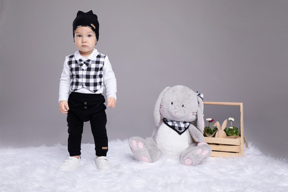 163353 Komplet czapka, apaszka, body i spodnie "Bunny Kratka" Nicol - czarny/biały