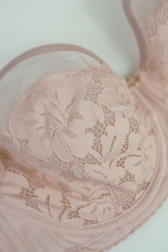 Mediolano Jasmin 19150 plunge biustonosz pudrowy koronka V