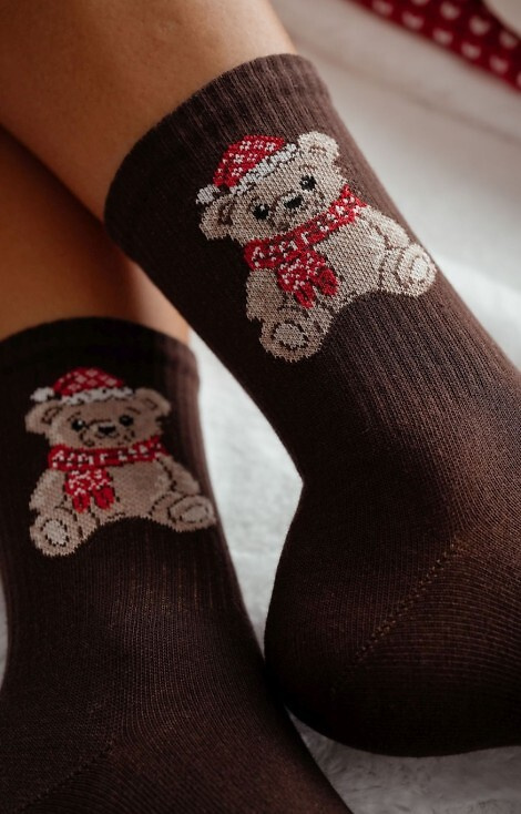 1283-031 Skarpety damskie Milena brązowe – świąteczne miś, bawełna