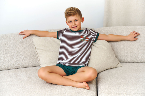Piżama dziecięca 7405 Doctor Nap bawełna wygodna oddychająca-choco green