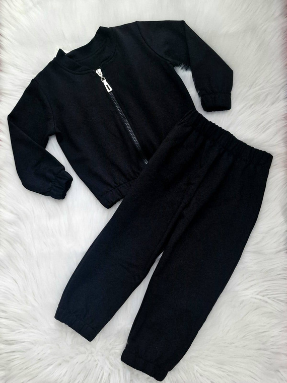 Spodnie dziecięce Gracja Bambarillo czarny– wygodne i modne dla dziewczynki