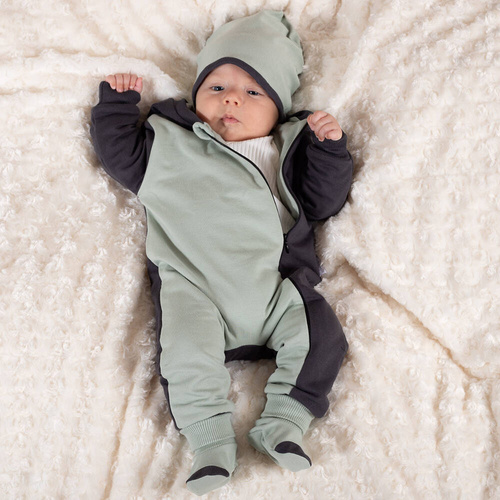 202267 Olaf Butki dresowe Nicol 