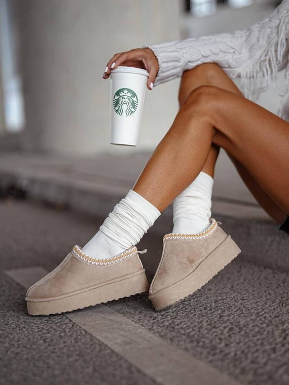 0293 Gładkie Zakolanówki damskie Milena biały