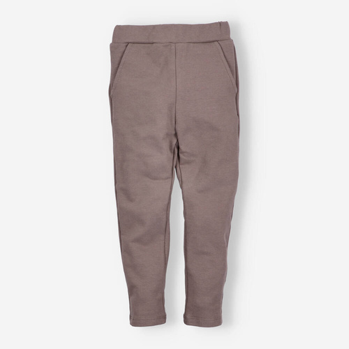 ILC-0018/CZE Spodnie dresowe dla dziewczynki I Love Colors - brązowy