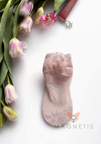 Skarpetki koronkowe damskie GC-251133 Magnetis – kwiatowy wzór, bawełniana podeszwa light pink