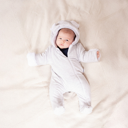 219270 Willy pajac dresowy ocieplany Nicol – szary z luną i uszkami