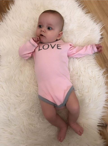 "Love" Body z długim rękawem Terjan - różowy