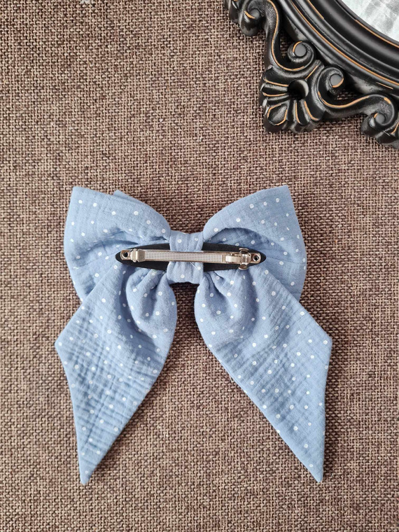 KMN16 Muślinowa kokarda do włosów z automatyczną klamrą Marija - niebieski