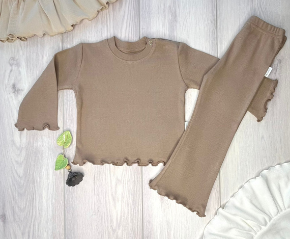 BI016 Bluzka dziewczęca z długim rękawem Mamatti - brązowy