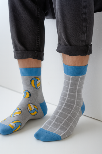 Skarpety męskie Milena 1153-041 – „Siatkówka nie do pary” | Kolorowy wzór, bawełna, Polska produkcja