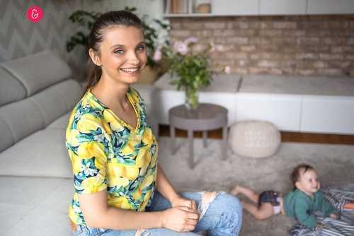 Bluzka do karmienia V-neck Boob Milk&Love w cytryny