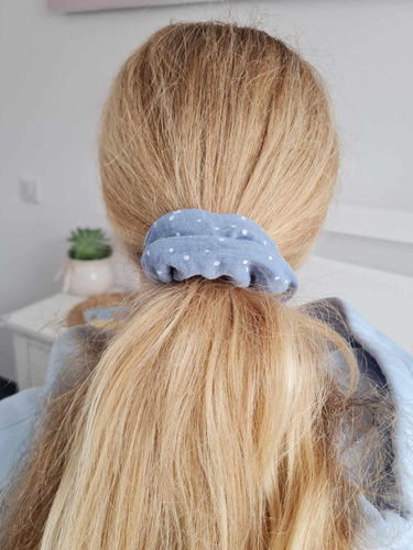 GM Scrunchie muślinowa gumka do włosów Marija - niebieski