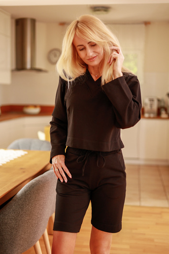 Diego — damski komplet: bluza + szorty, 95% bawełna 5% elastan | polska marka Mirale - czarny