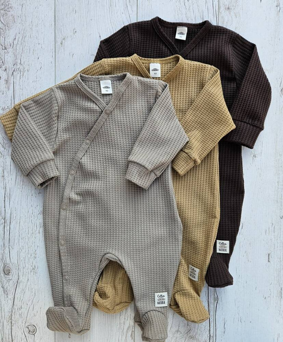 02249P "Natural Waffel" Pajacyk niemowlęcy Makoma pink