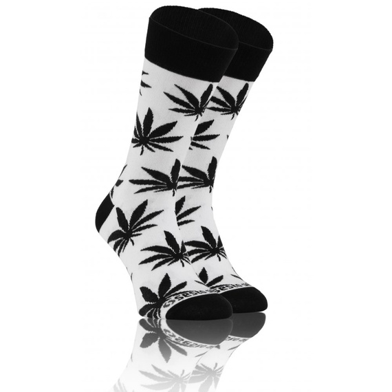 Liść Skarpety długie  finest cotton dwie różne Sesto Senso czarny/biały biała góra