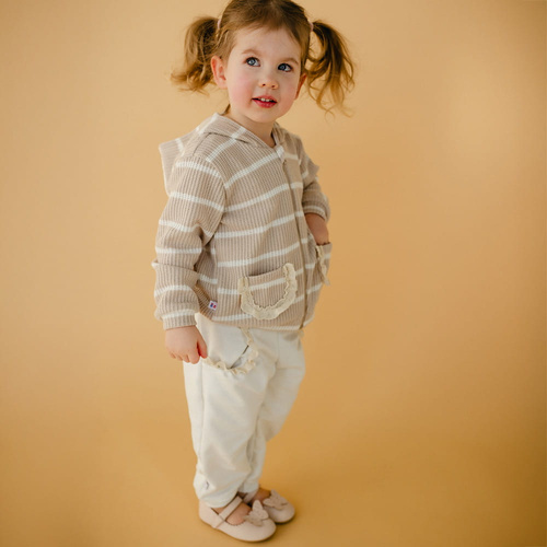 Meadow Spodnie dresowe z falbanką Eevi- ecru