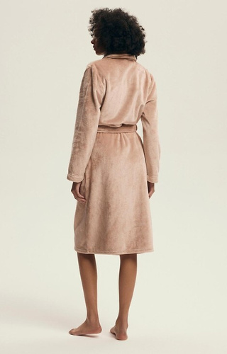 43595 Dextra Szlafrok damski Henderson peach – miękki, wiązany, za kolano