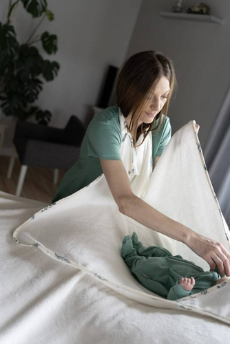 4461 Ręcznik bambusowy z kapturkiem Doctor Nap - milk