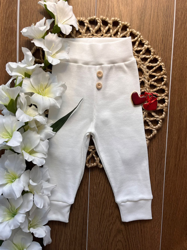 Legginsy chłopięce LC002 ecru bawełniane prążkowane z guzikami dla chłopca