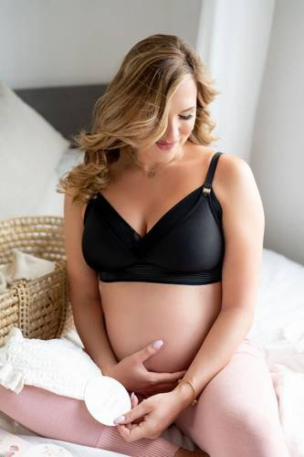 LoveMe Black usztywniany biustonosz do karmienia Momtobe czarny