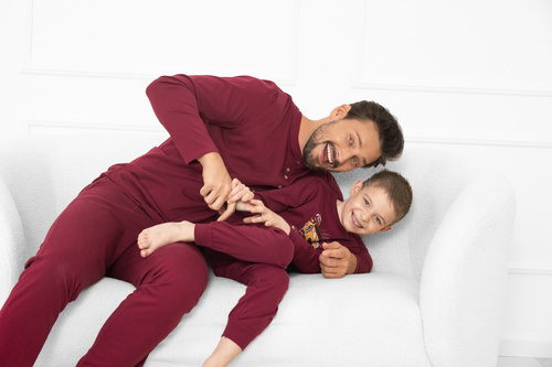 Piżama męska Gordo – klasyczna bawełna, bluza polo i spodnie z kieszeniami Italian Fashion - bordowy 