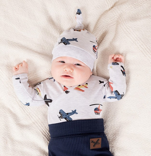 219054 Willy Czapka niemowlęca Nicol – bawełna, samoloty, wiązana