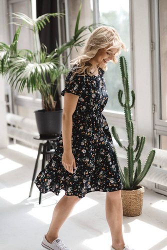 Lovely Dress sukienka ciążowa i do karmienia Milk&Love granatowa w rumianki