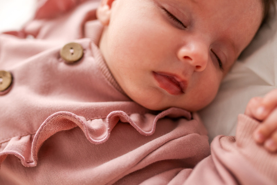 11195BGR "Girl Blush" Dres niemowlęcy Makoma różowy