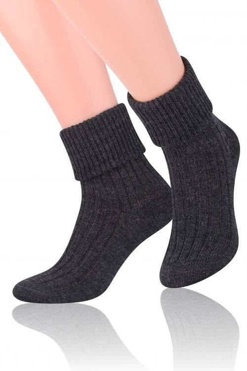 ART..067 Skarpety damskie Do Spania Steven 028 czarny