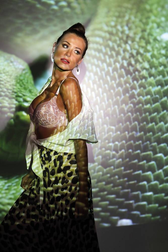 1927 Biustonosz półusztywniany Ava - beżowy