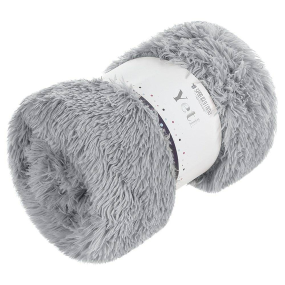 Yeti Koc narzuta włochacz futrzak fotelówka Spod Igły i Nitki pudrowy